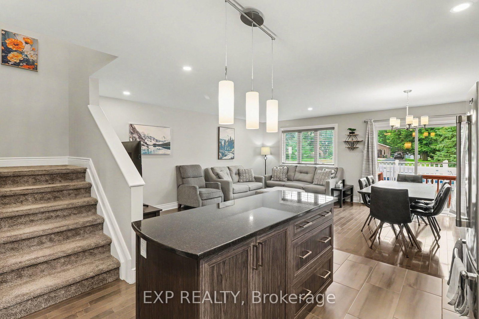 138 Saint Malo Place • Russell, ON photo 8