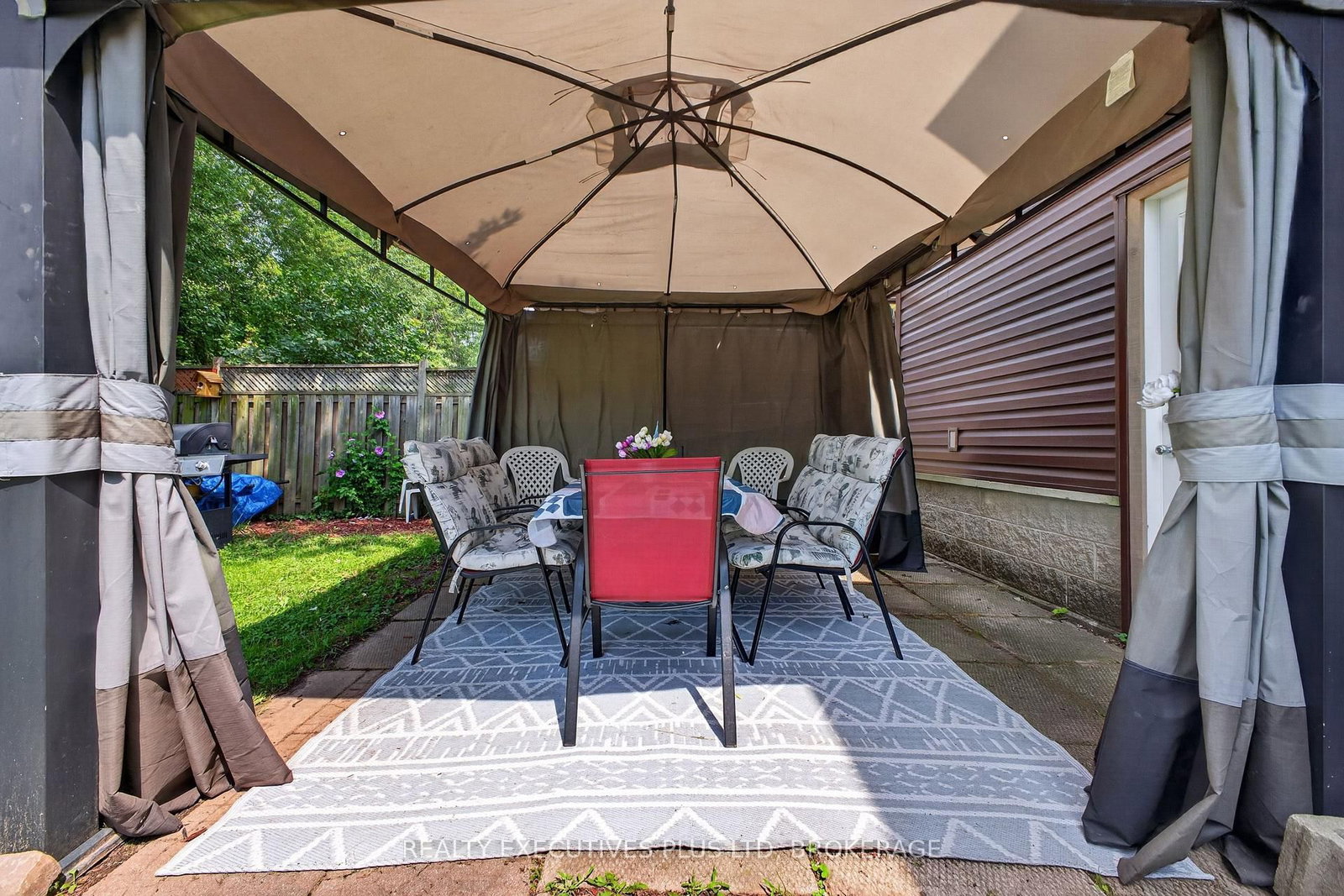 6245 PITTON Road • Niagara Falls, ON photo 11