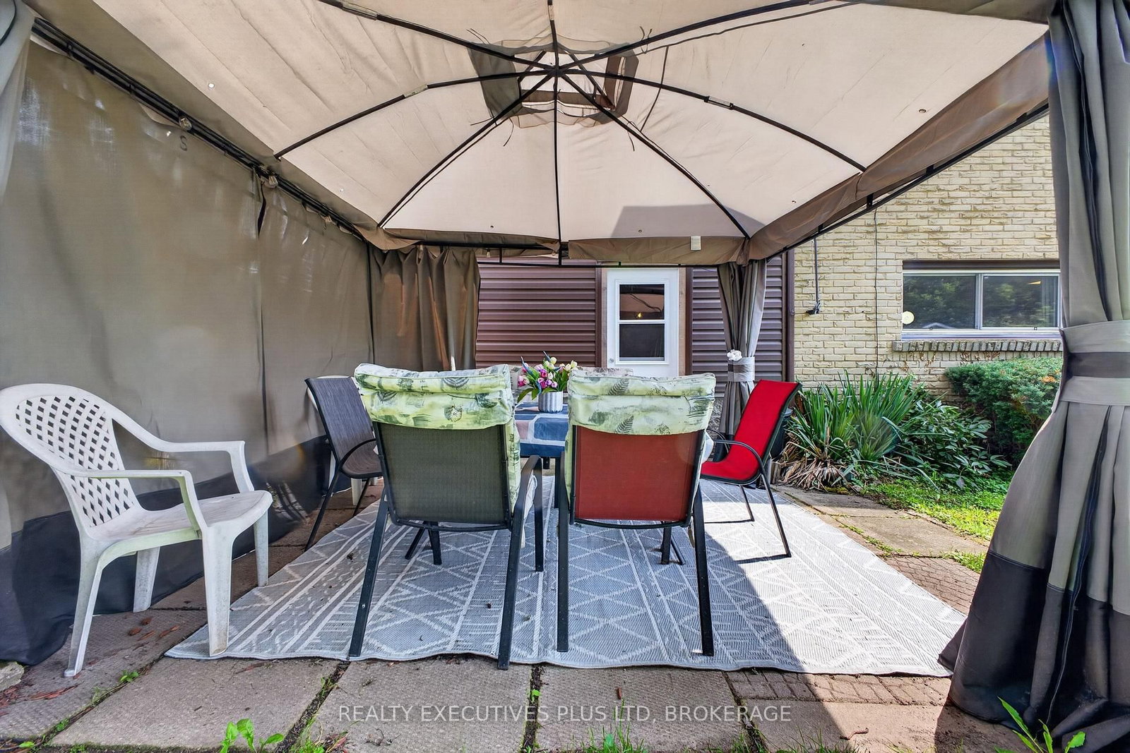 6245 PITTON Road • Niagara Falls, ON photo 12