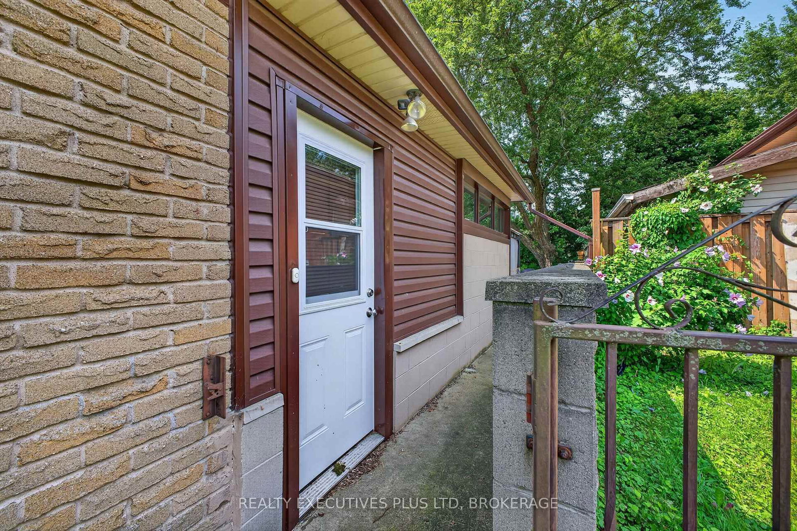 6245 PITTON Road • Niagara Falls, ON photo 6