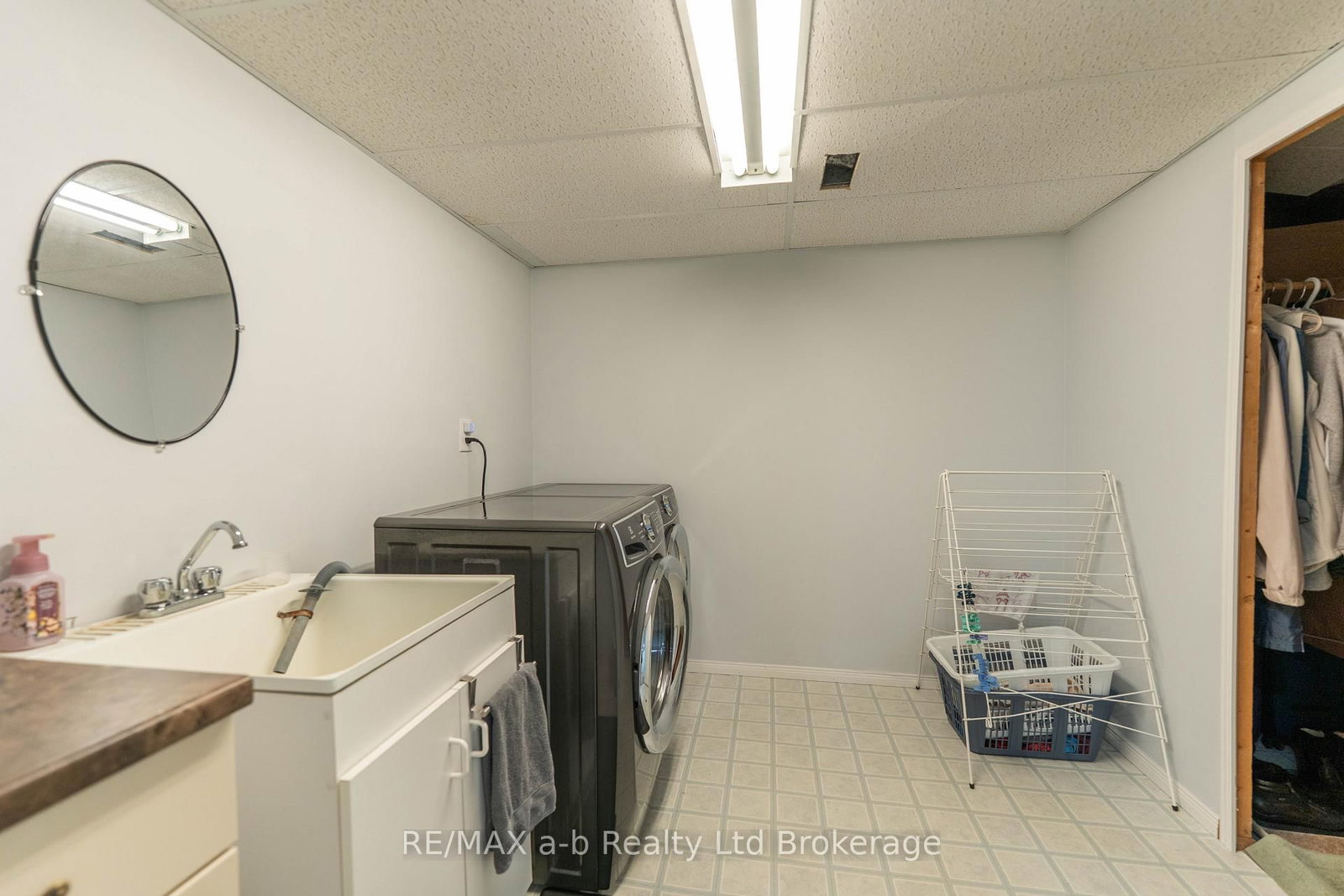 34 Glenridge Road • Tillsonburg, ON photo 20