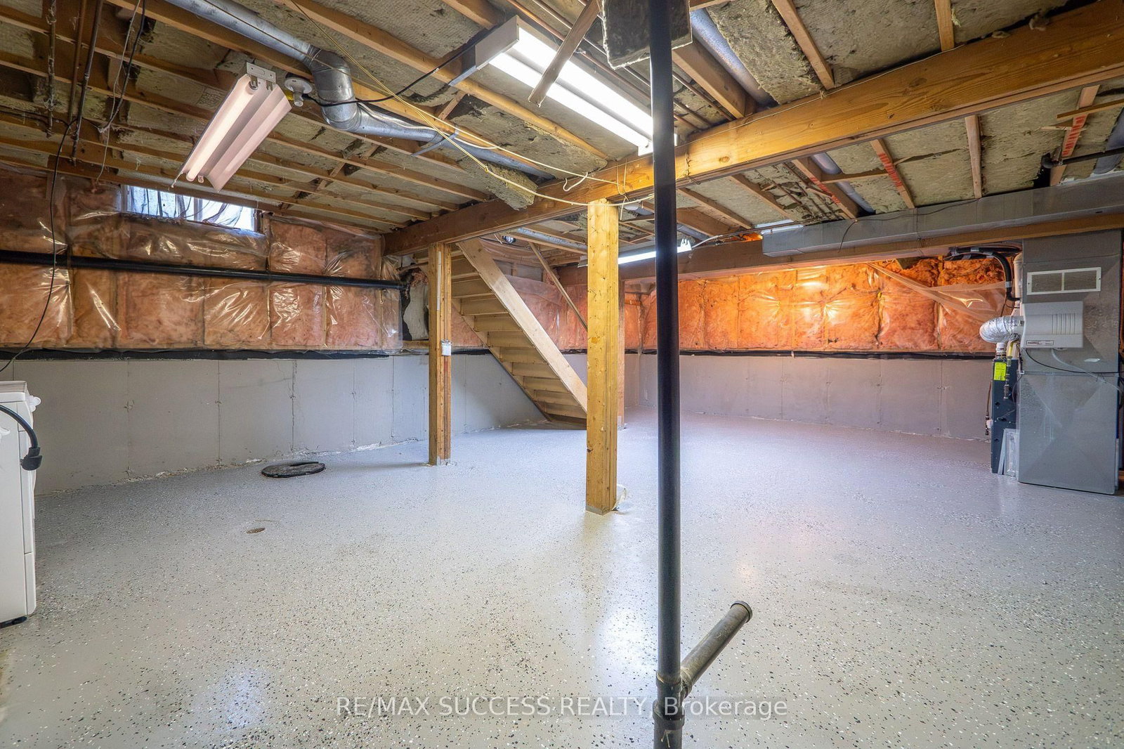 306 Sekura Street • Cambridge, ON photo 41