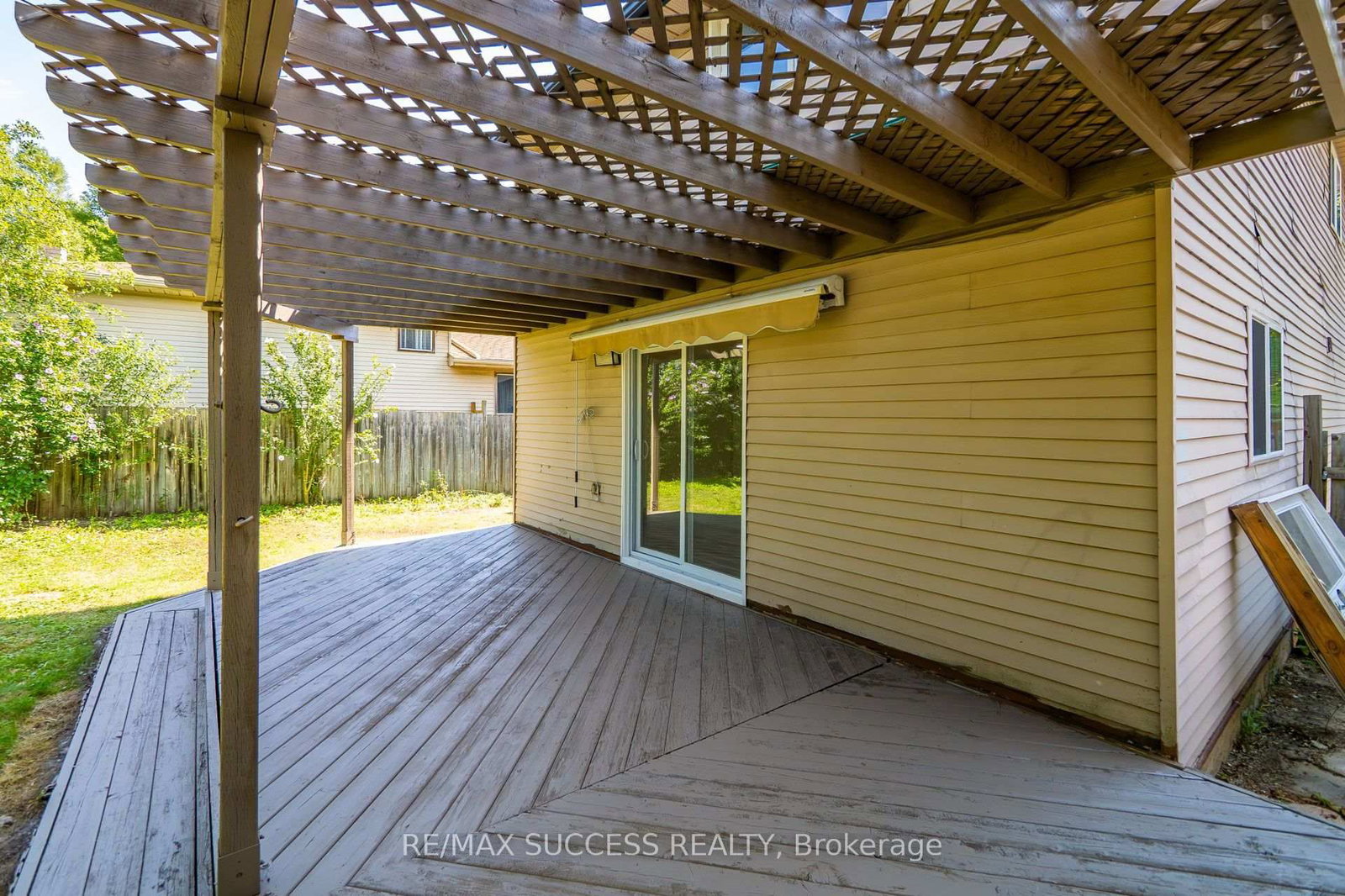 306 Sekura Street • Cambridge, ON photo 42