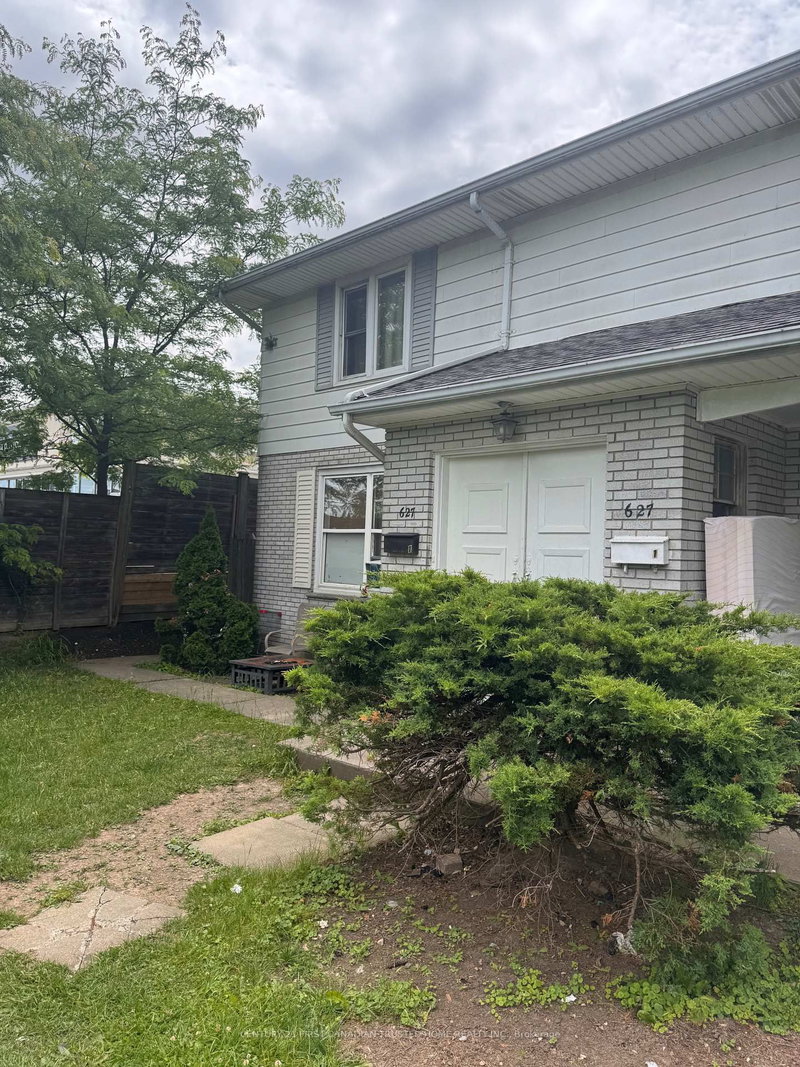 1 - 627 Commissioners Road E