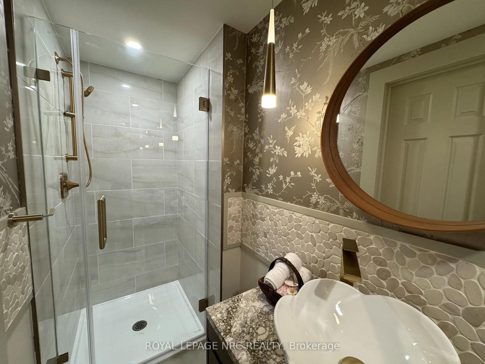 5 Victoria Street • St. Catharines, ON photo 17