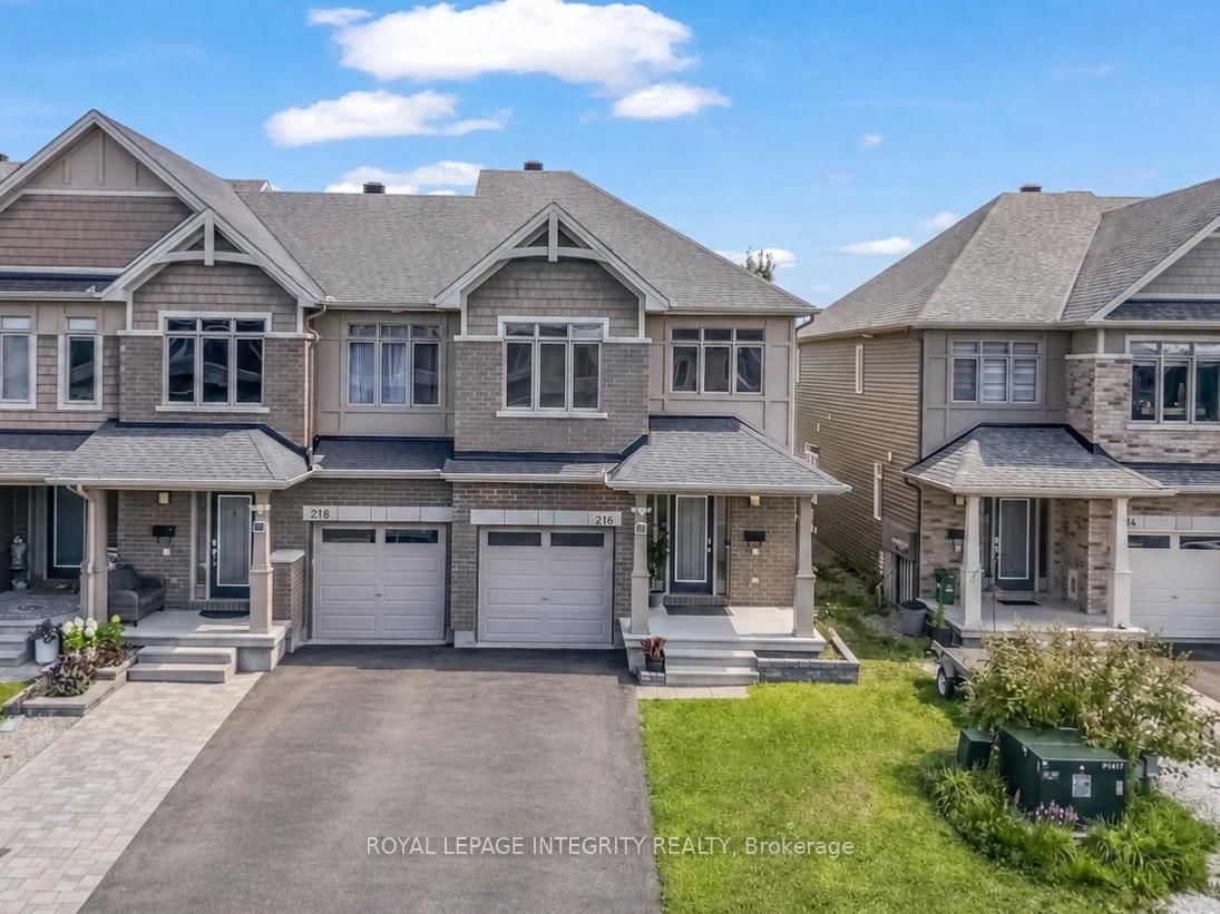 216 Gossamer Street • Ottawa, ON photo 1