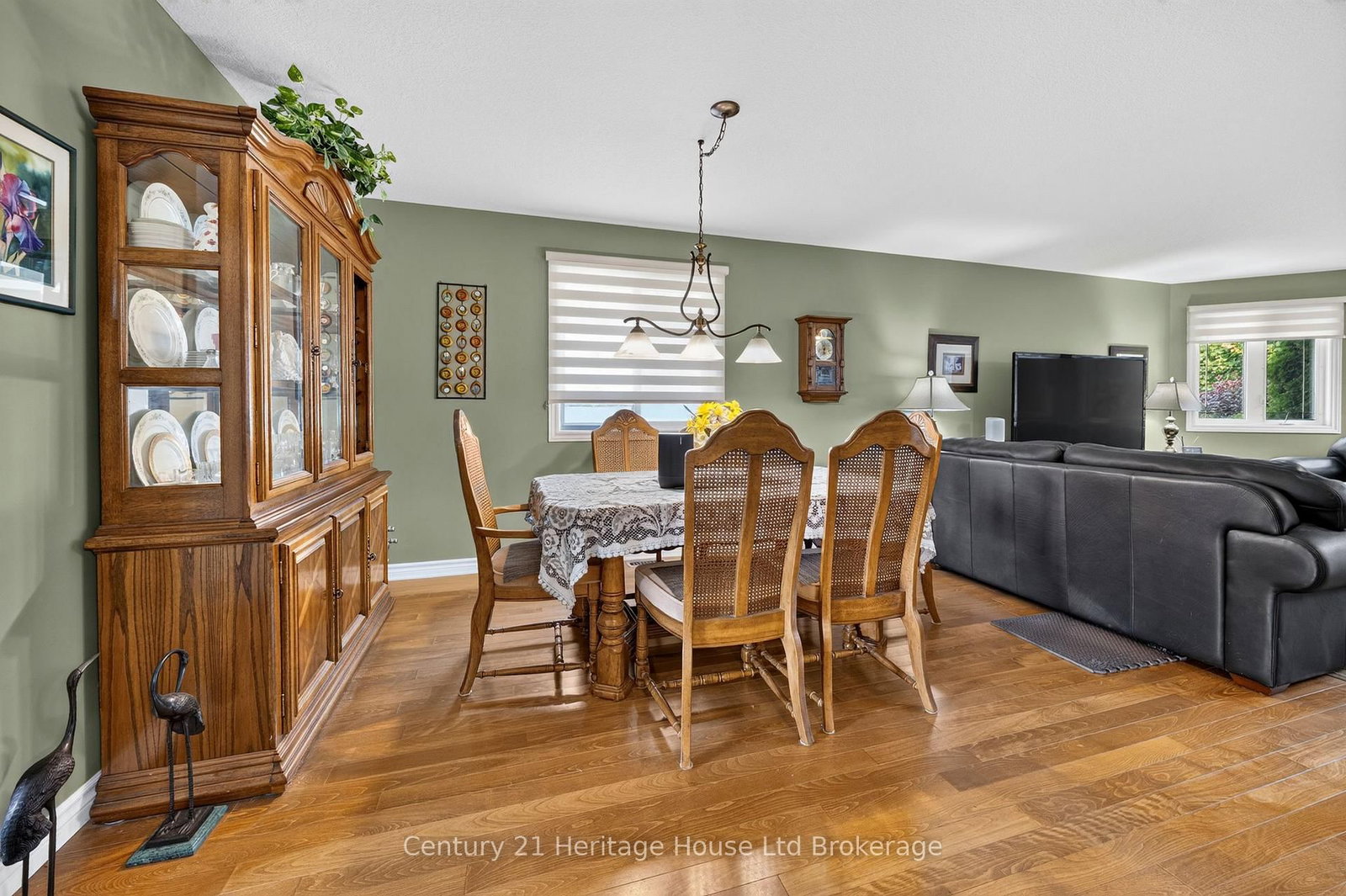 43 Beech Boulevard • Tillsonburg, ON photo 11