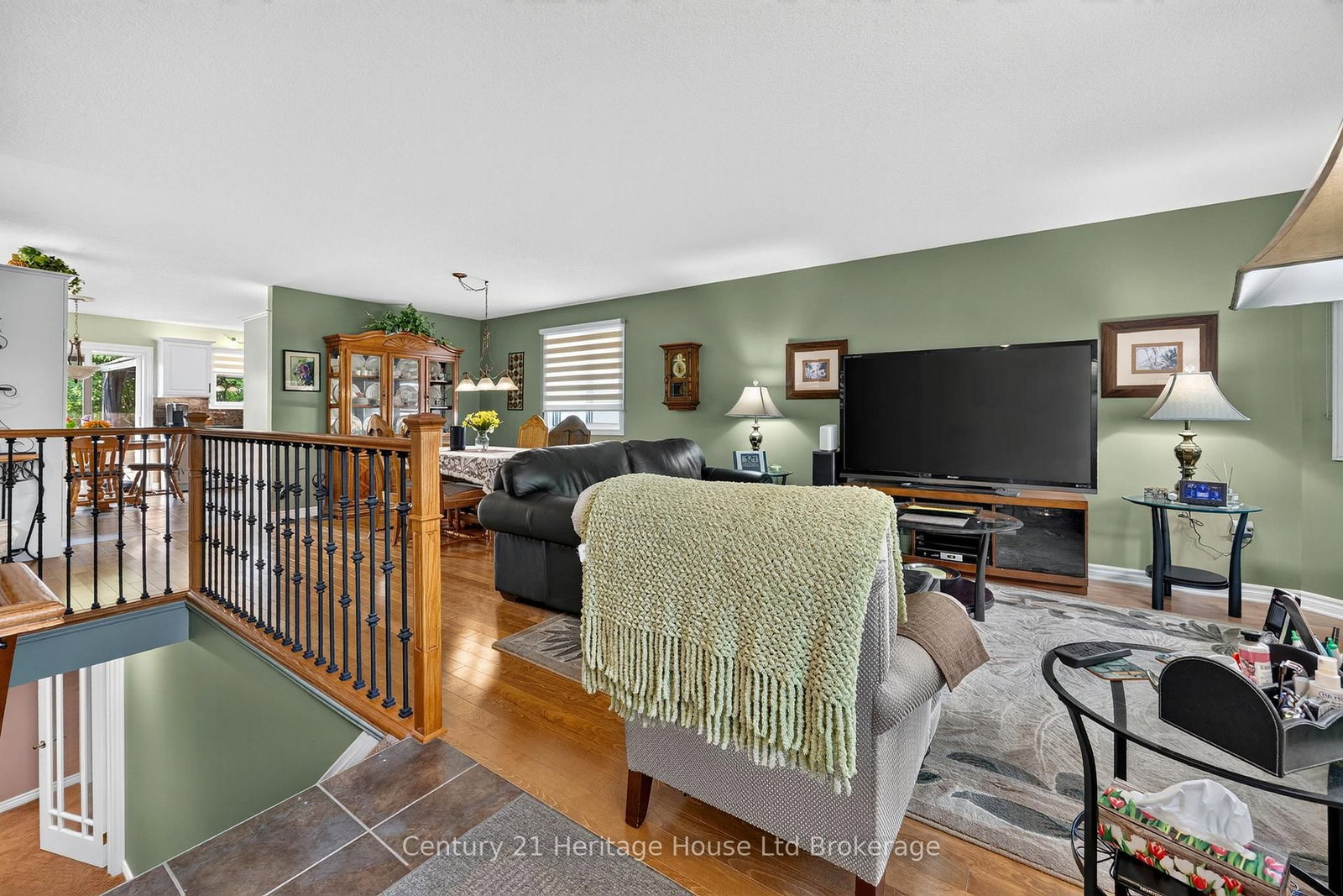 43 Beech Boulevard • Tillsonburg, ON photo 5
