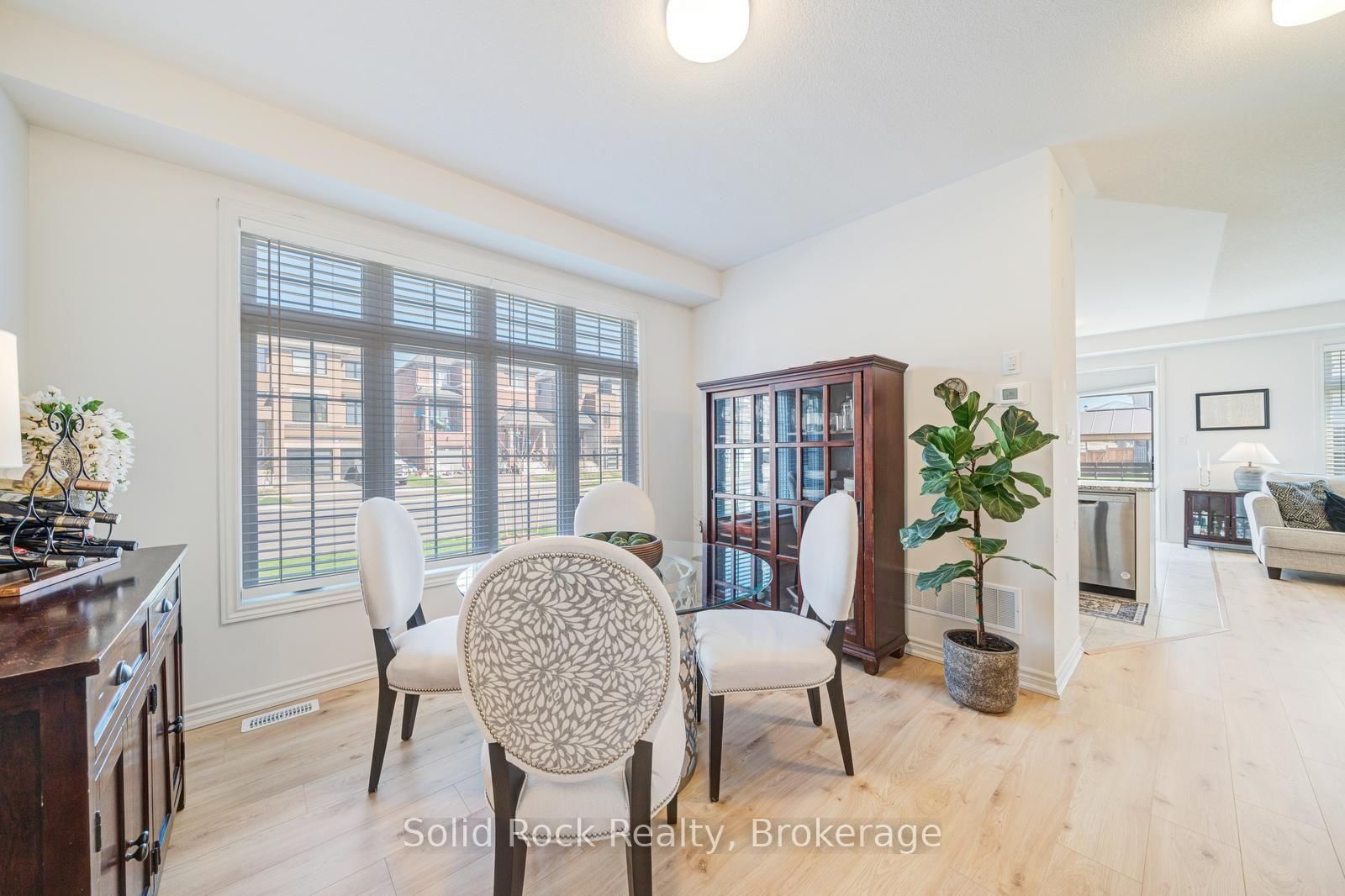 415 Trevor Street • Cobourg, ON photo 8