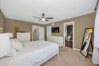 1114 Northgraves Crescent • Ottawa, ON photo 4