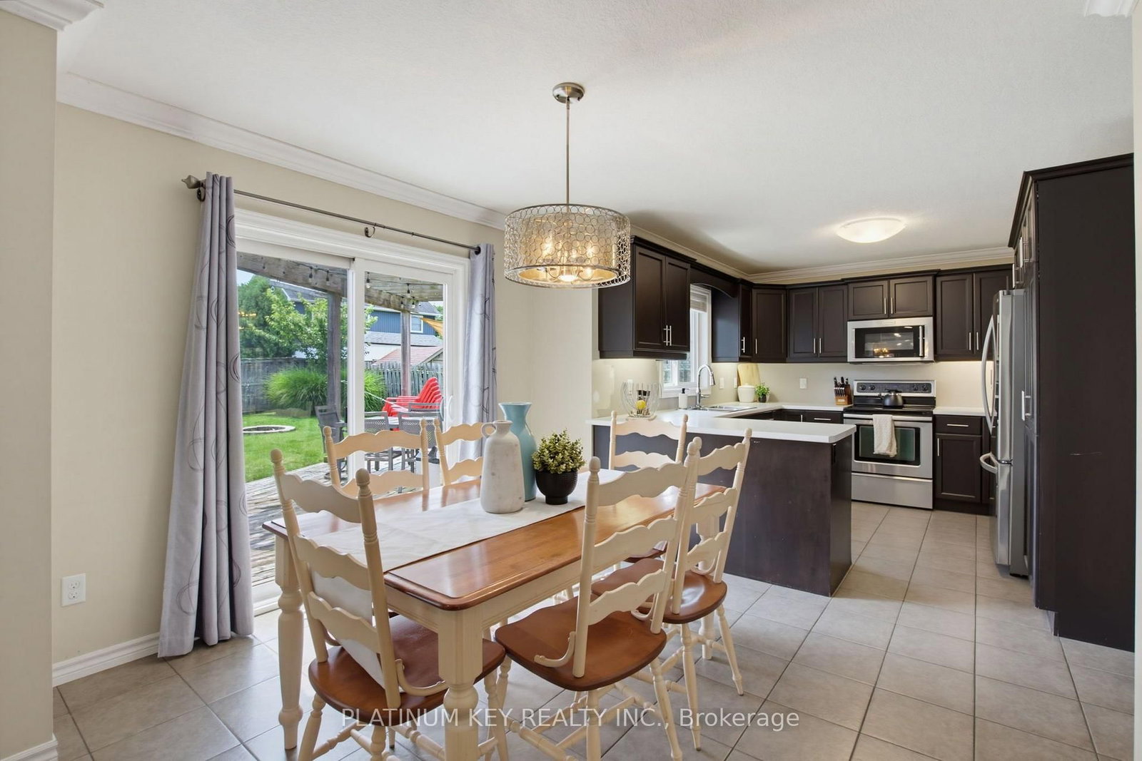 114 Jenna Drive • Strathroy-Caradoc, ON photo 12