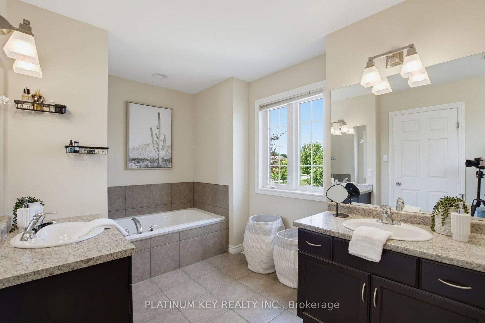 114 Jenna Drive • Strathroy-Caradoc, ON photo 22