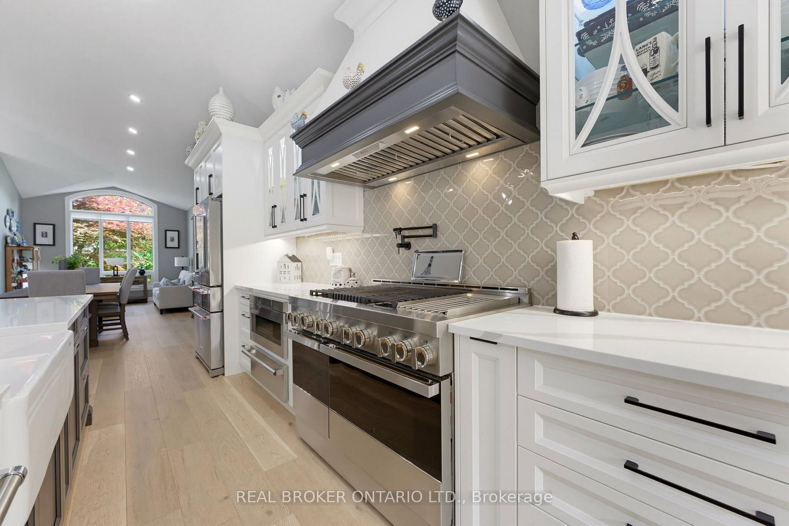 64 Carmichael Crescent • Brantford, ON photo 12