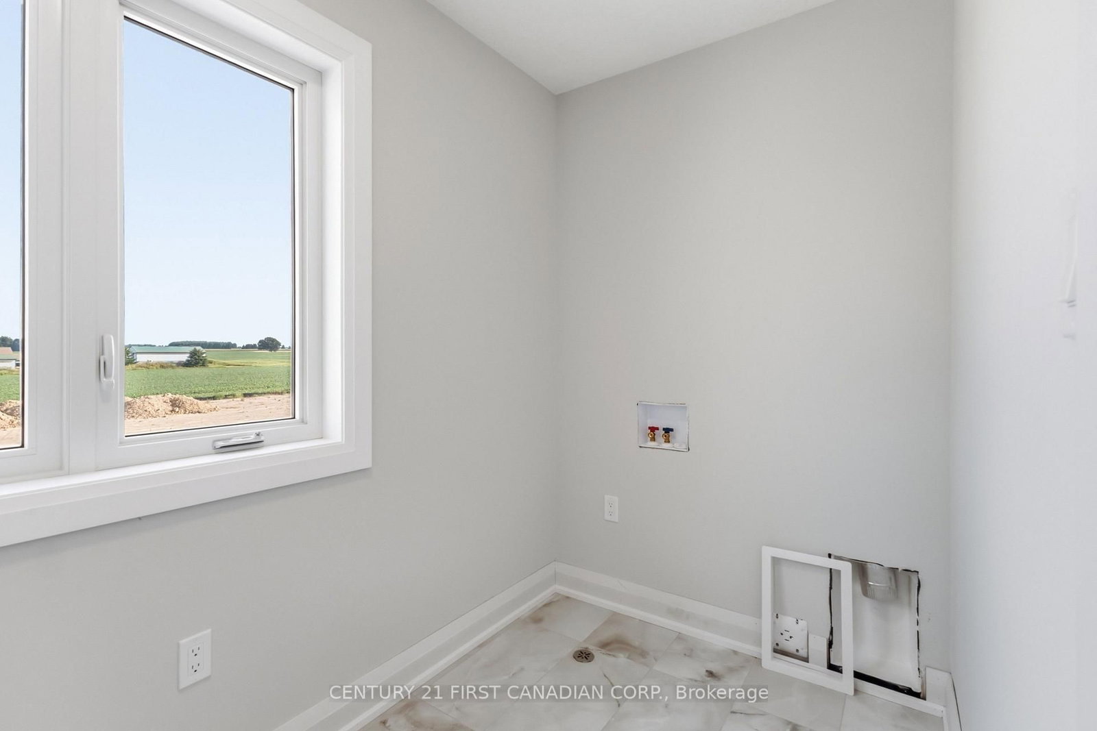 115 Addison Avenue • Lucan Biddulph, ON photo 25