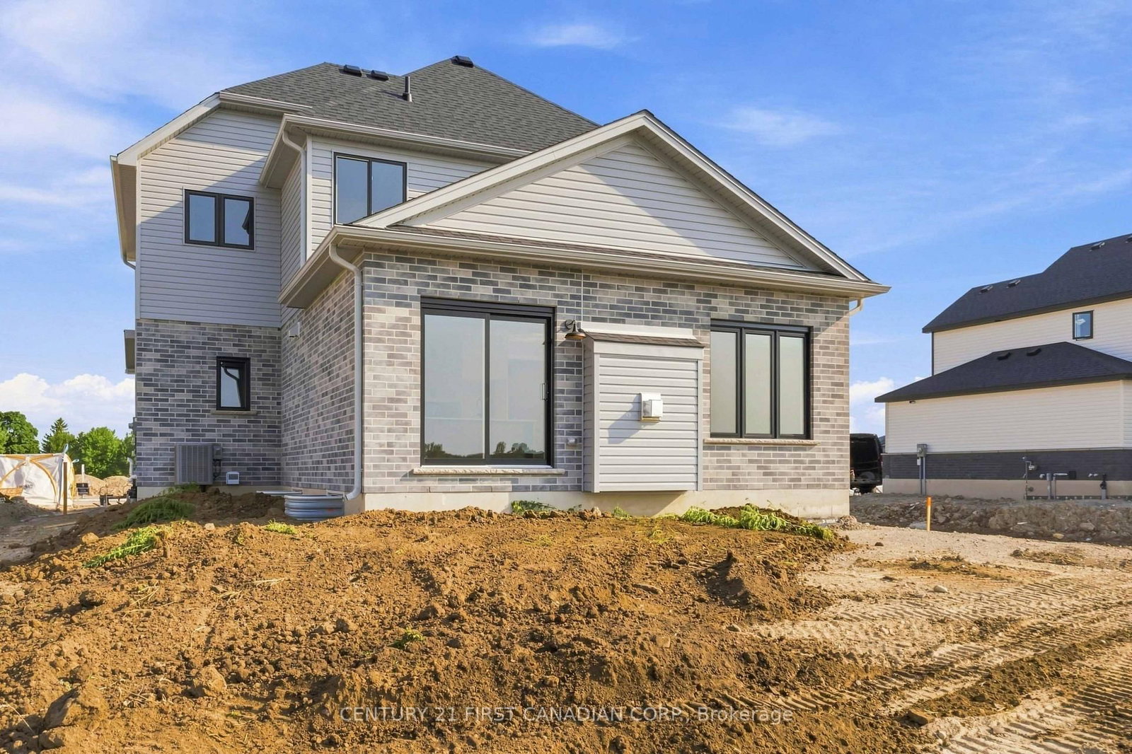 115 Addison Avenue • Lucan Biddulph, ON photo 35