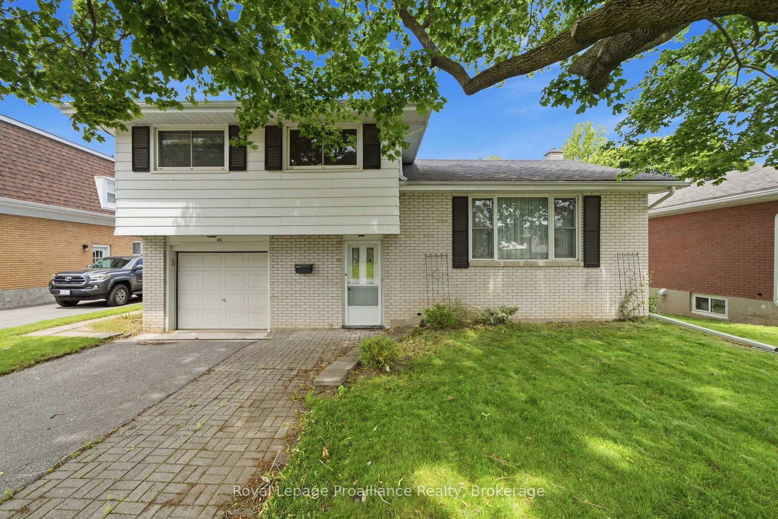 46 Edgehill Road • Belleville, ON photo 2
