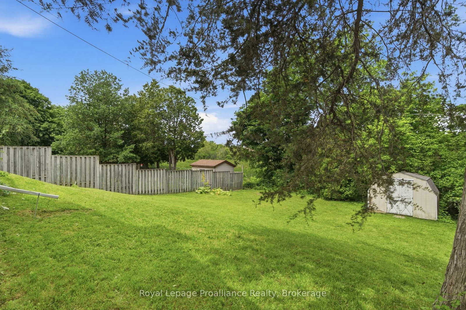 46 Edgehill Road • Belleville, ON photo 40