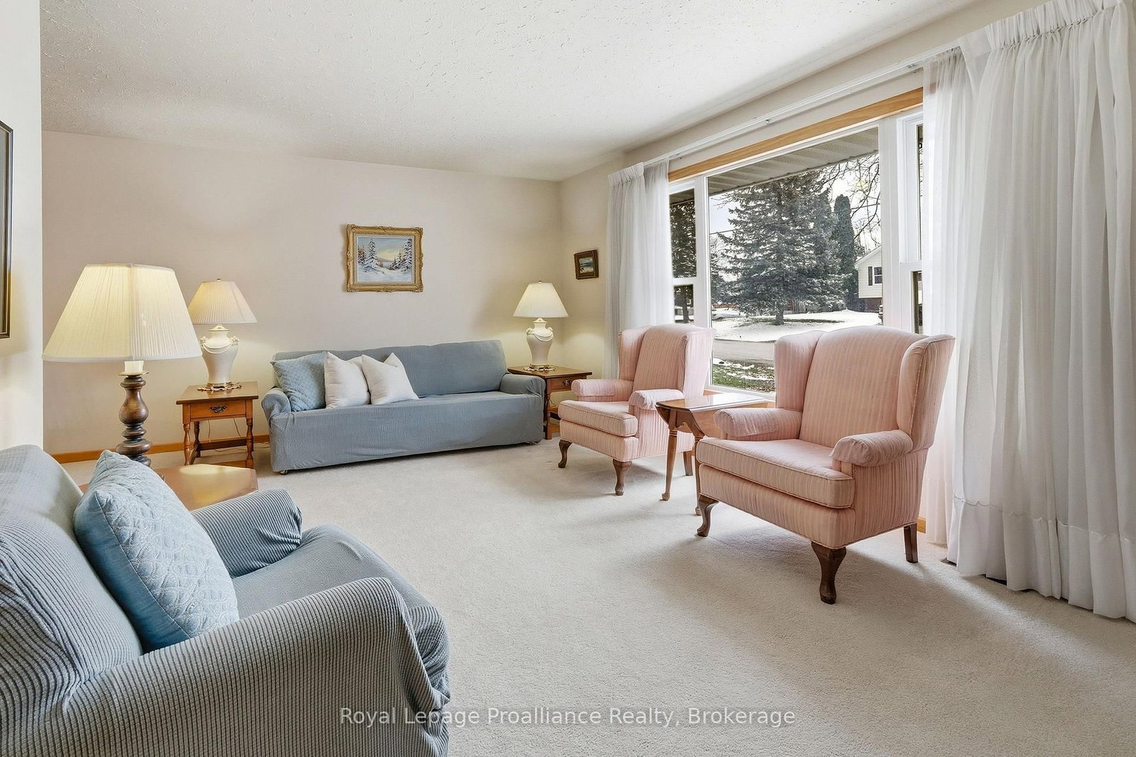 46 Edgehill Road • Belleville, ON photo 9