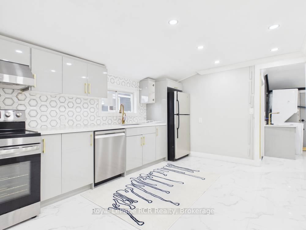 106 King Street • Kincardine, ON photo 10
