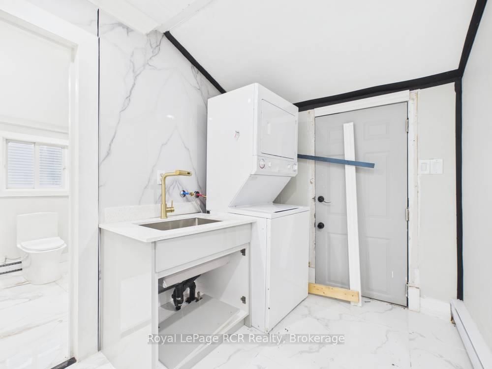 106 King Street • Kincardine, ON photo 13