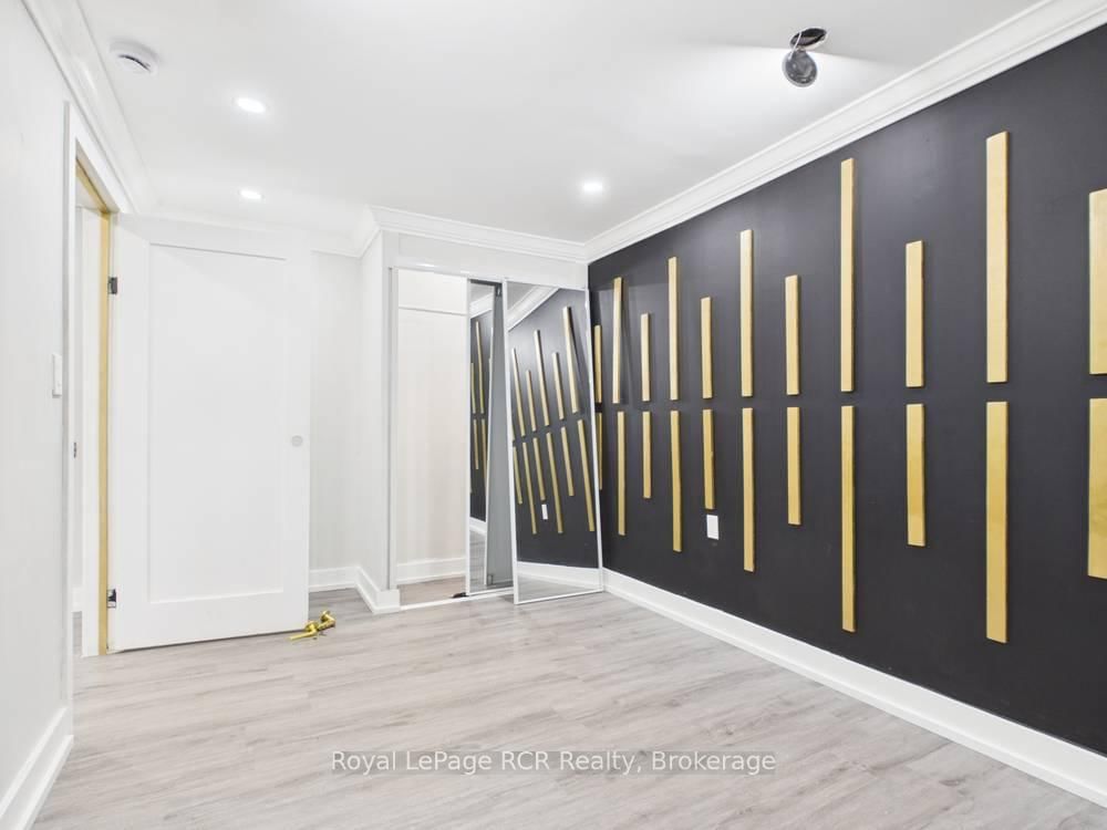 106 King Street • Kincardine, ON photo 8