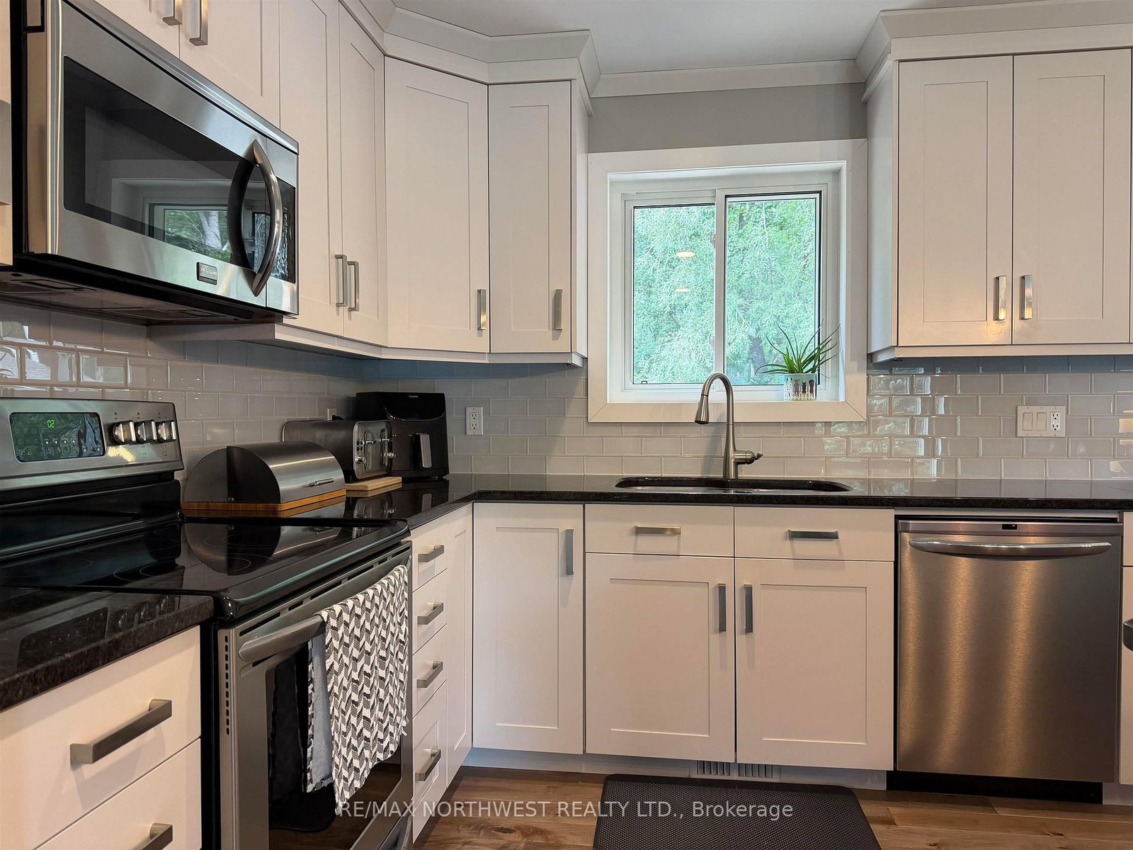 1708 Lyndy Place • Fort Frances, ON photo 10