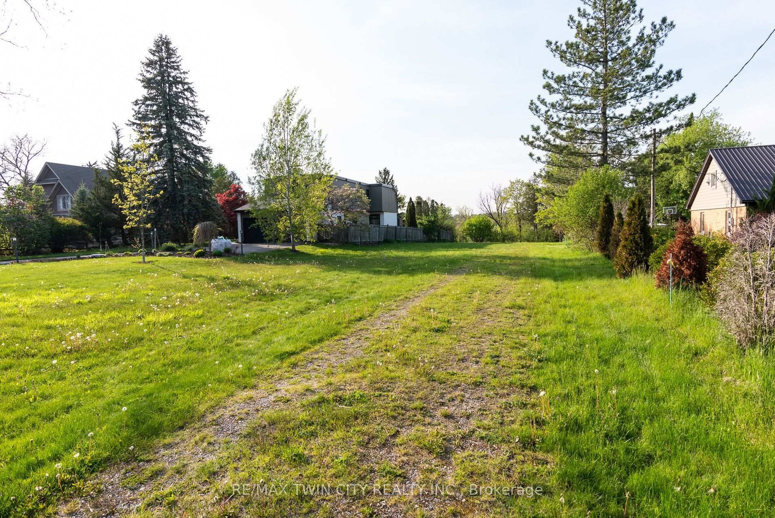 138 Riverbank Drive • Cambridge, ON photo 13