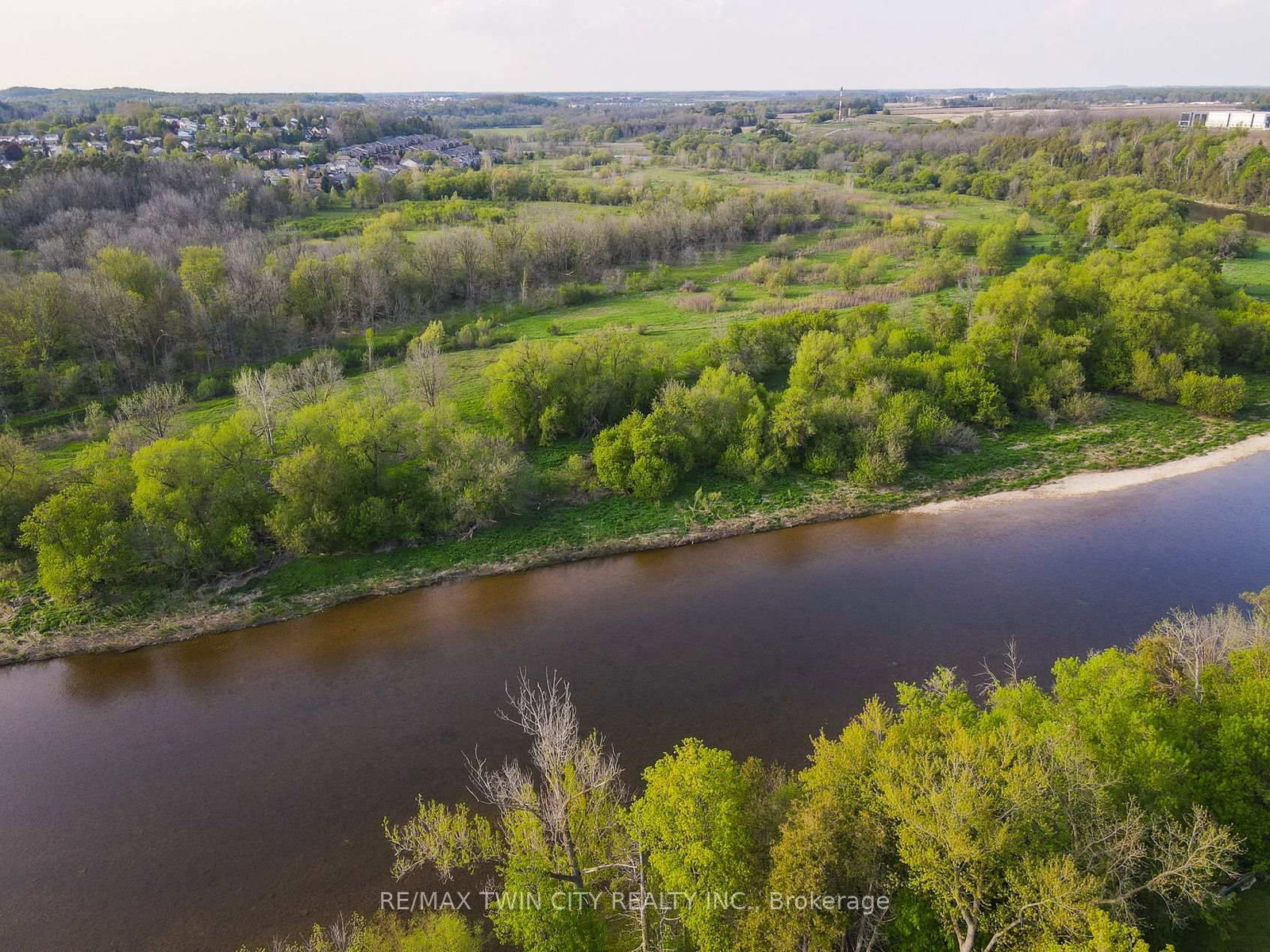 138 Riverbank Drive • Cambridge, ON photo 15