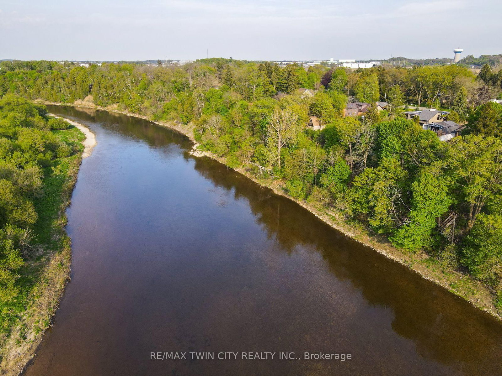 138 Riverbank Drive • Cambridge, ON photo 22