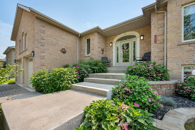 26 Kenwoods Circle