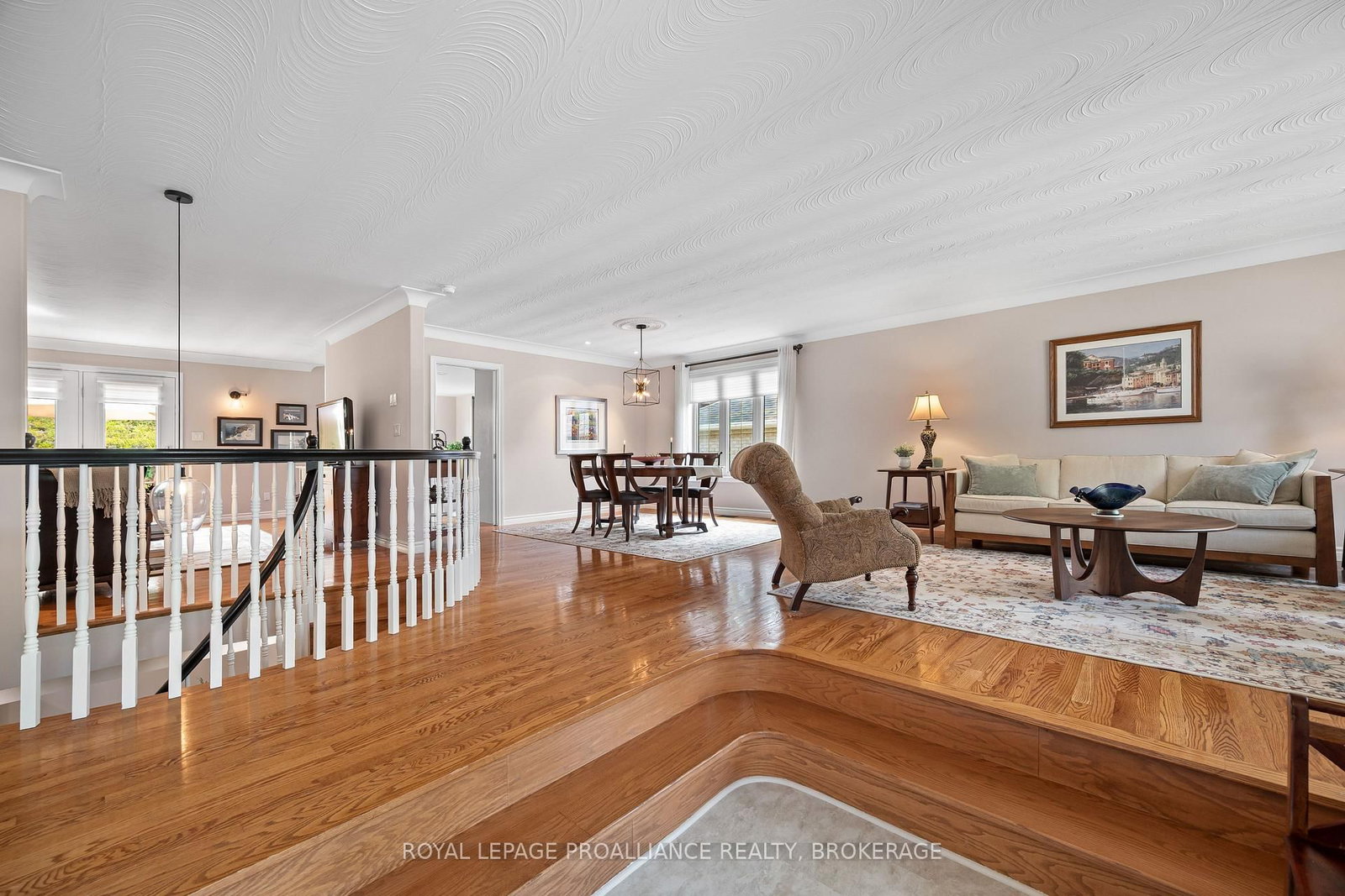 26 Kenwoods Circle • Kingston, ON photo 4