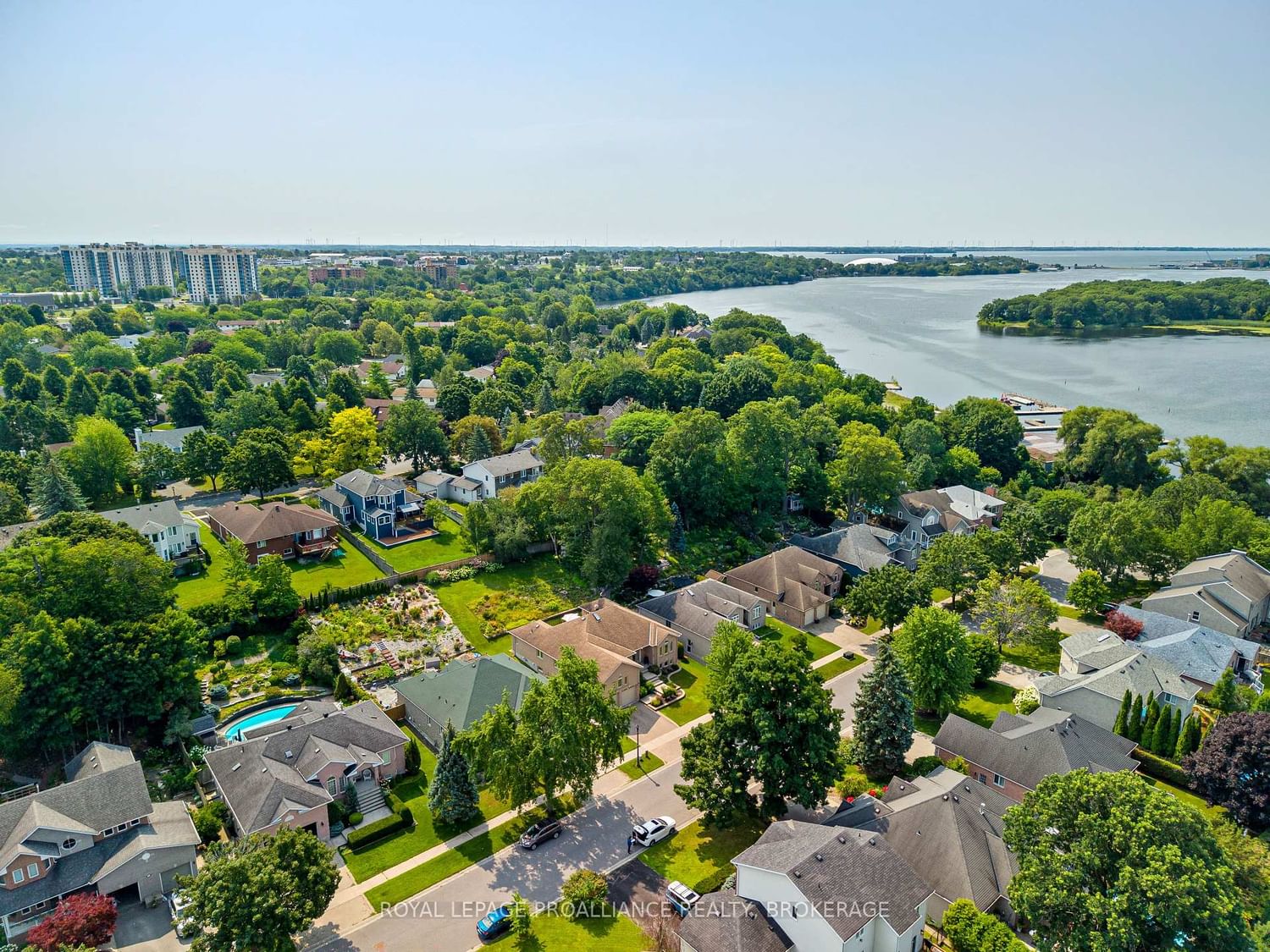 26 Kenwoods Circle • Kingston, ON photo 47