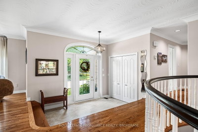 26 Kenwoods Circle • Kingston, ON photo 5