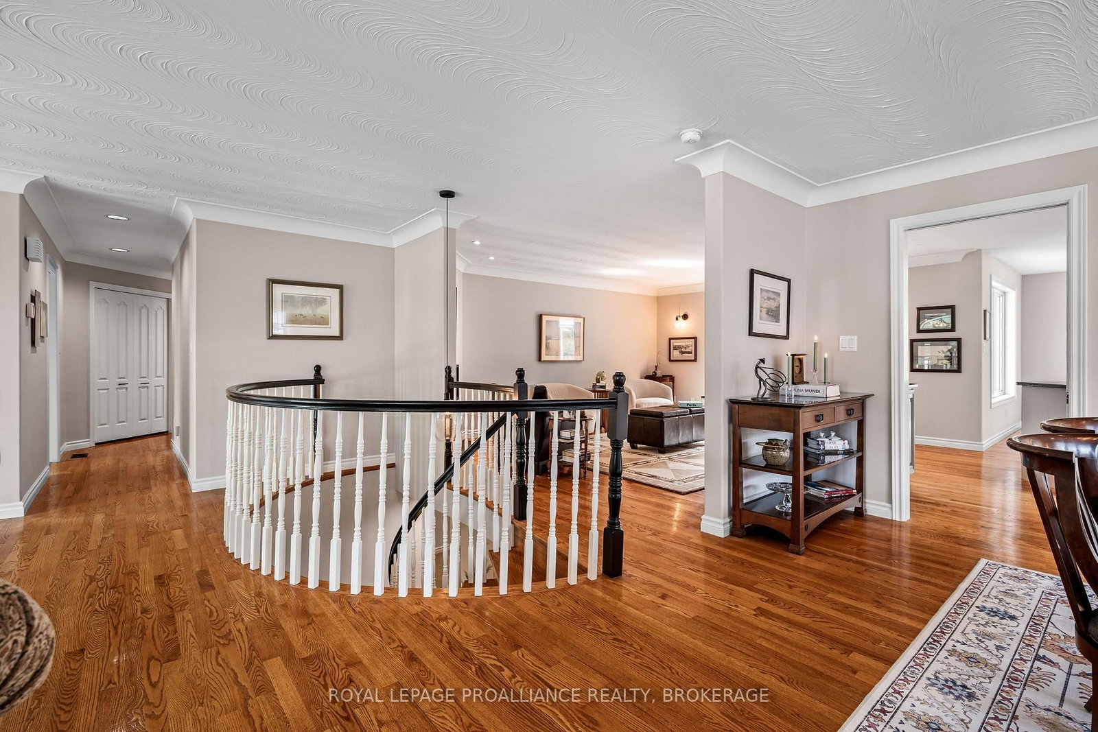 26 Kenwoods Circle • Kingston, ON photo 9