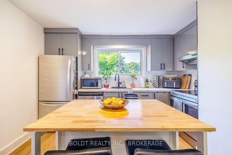 47 Brackencrest Road