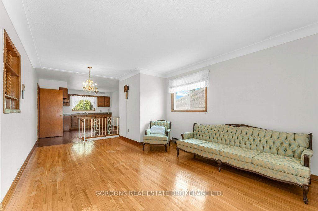 33 Plum Street • Kingston, ON photo 9