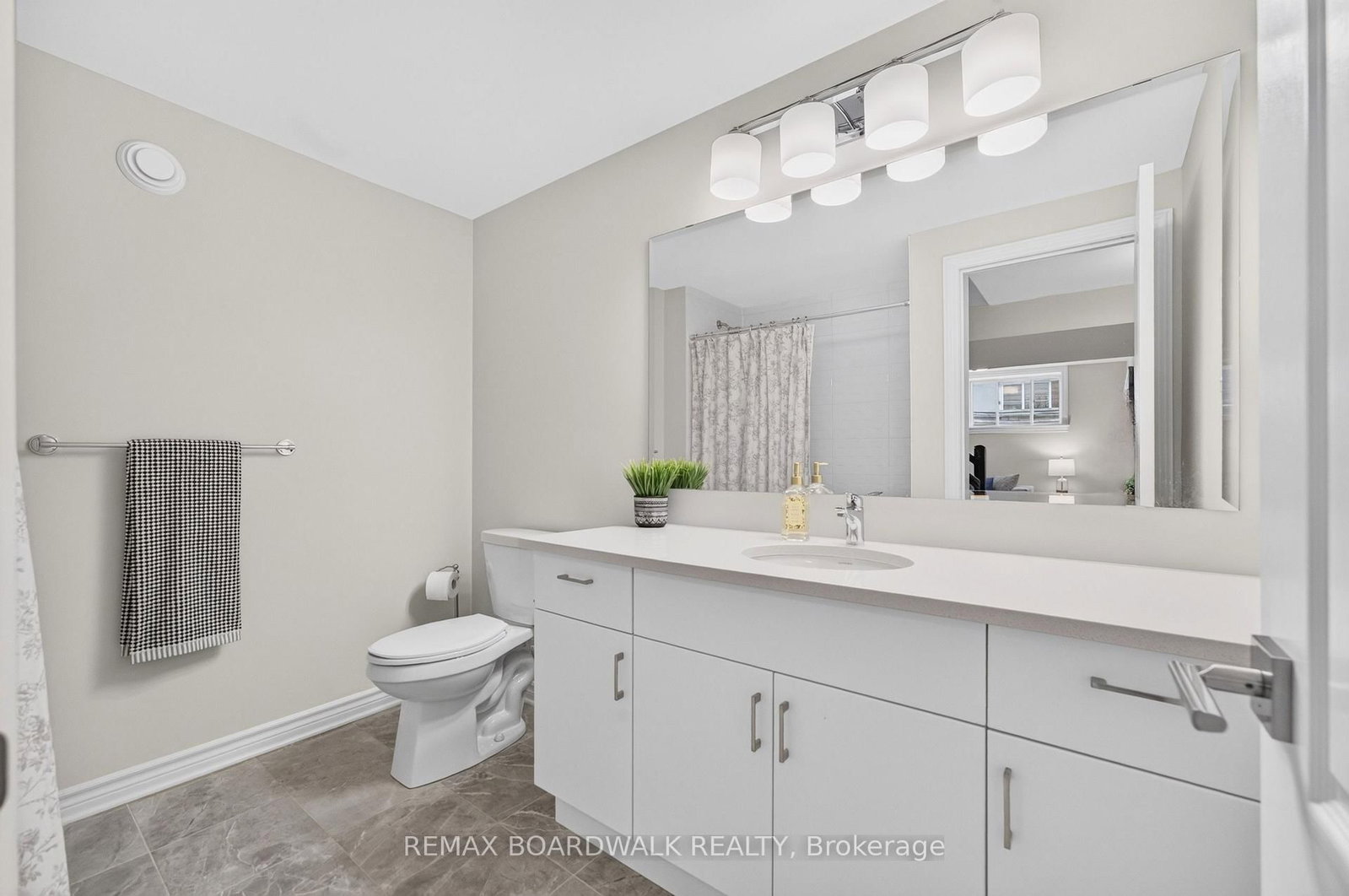 224 Maygrass Way • Ottawa, ON photo 35