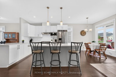 224 Maygrass Way • Ottawa, ON photo 9