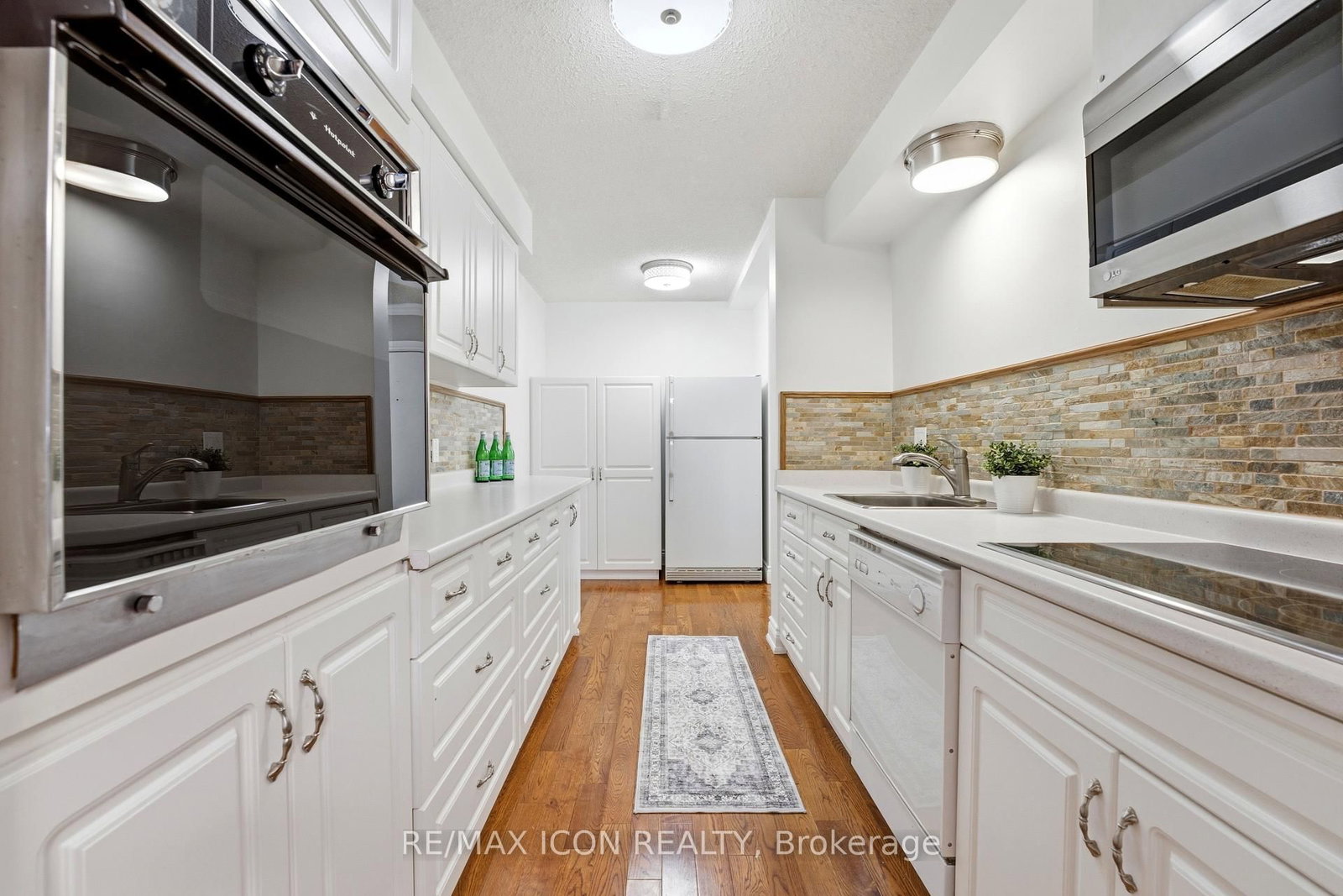 944 Caledonian View • #206 • Cambridge, ON photo 11