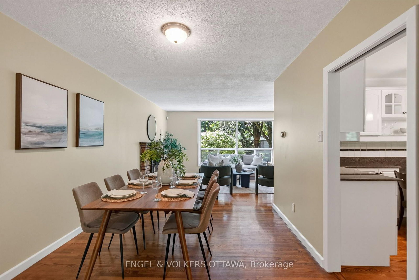 905 Garwood Avenue • Ottawa, ON photo 11