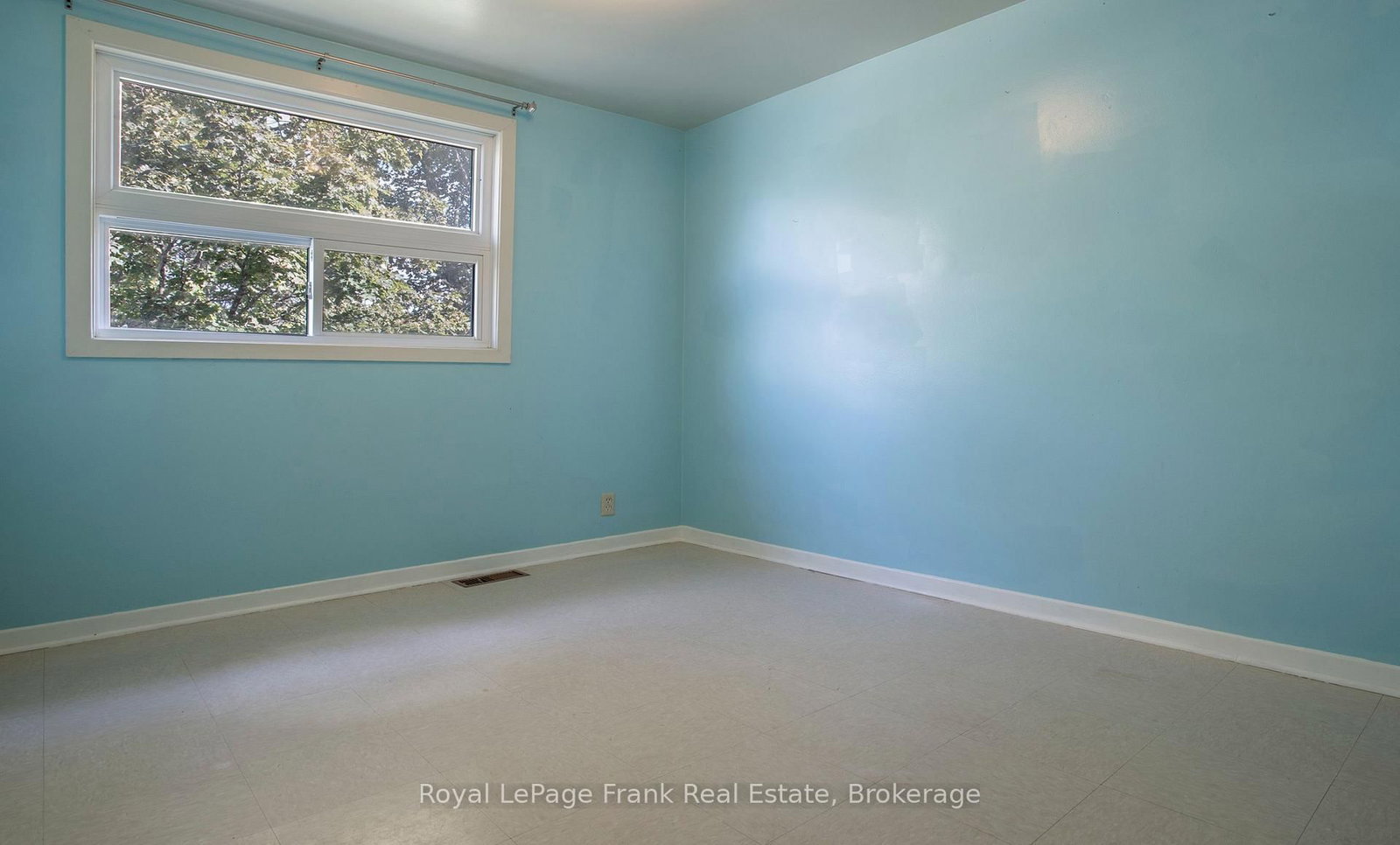 34 Northlin Park Road • Kawartha Lakes, ON photo 16