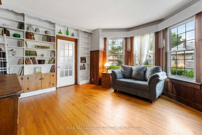 6275 Pine Grove Avenue • Niagara Falls, ON photo 9