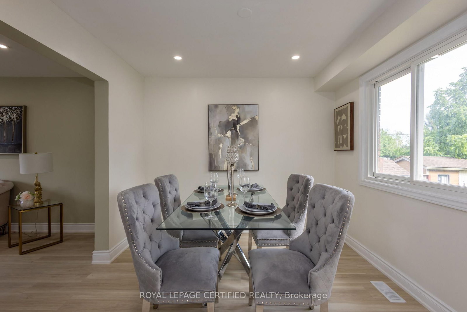 111 Limeridge Road W • Hamilton, ON photo 11