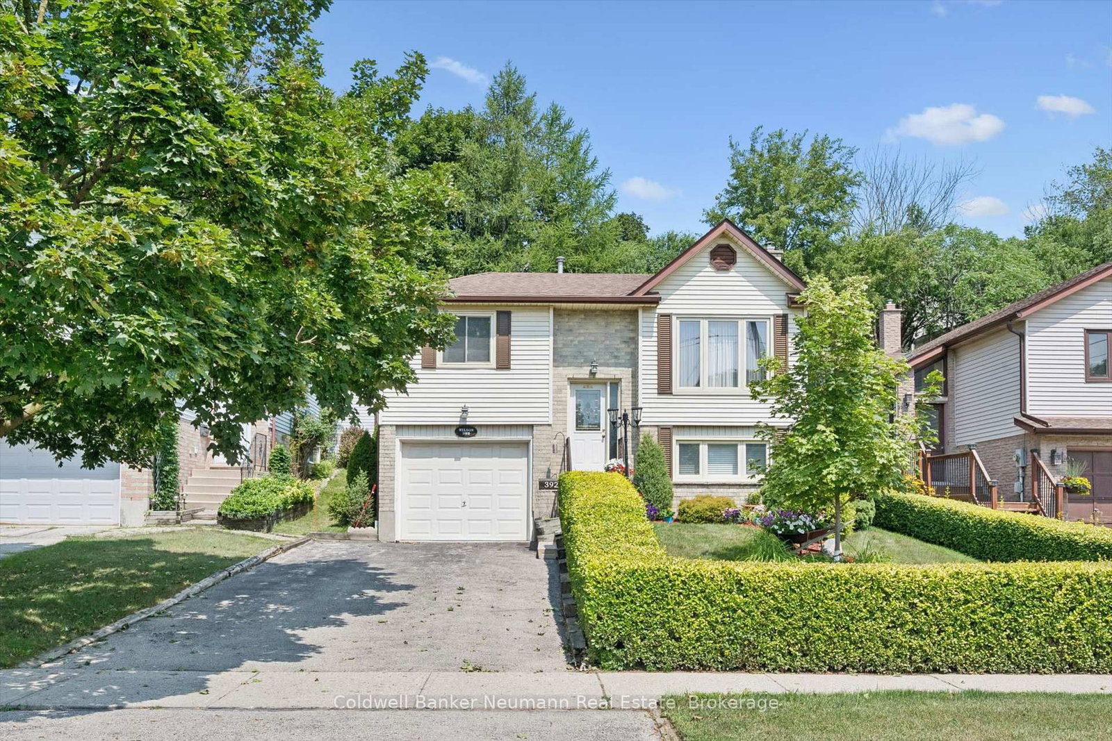 392 Imperial Road S • Guelph, ON photo 1