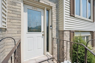 392 Imperial Road S • Guelph, ON photo 4