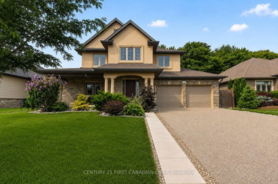 10 Birchall Lane • St. Thomas, ON photo 2