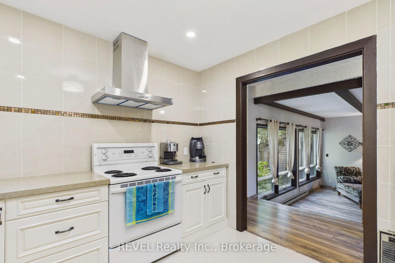 370 Segwun Boulevard • Gravenhurst, ON photo 13