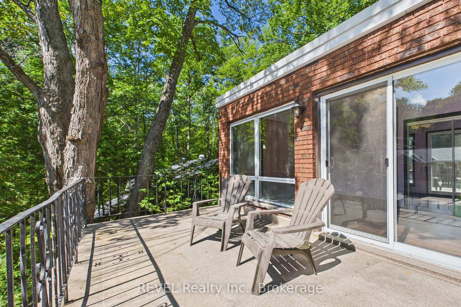 370 Segwun Boulevard • Gravenhurst, ON photo 37