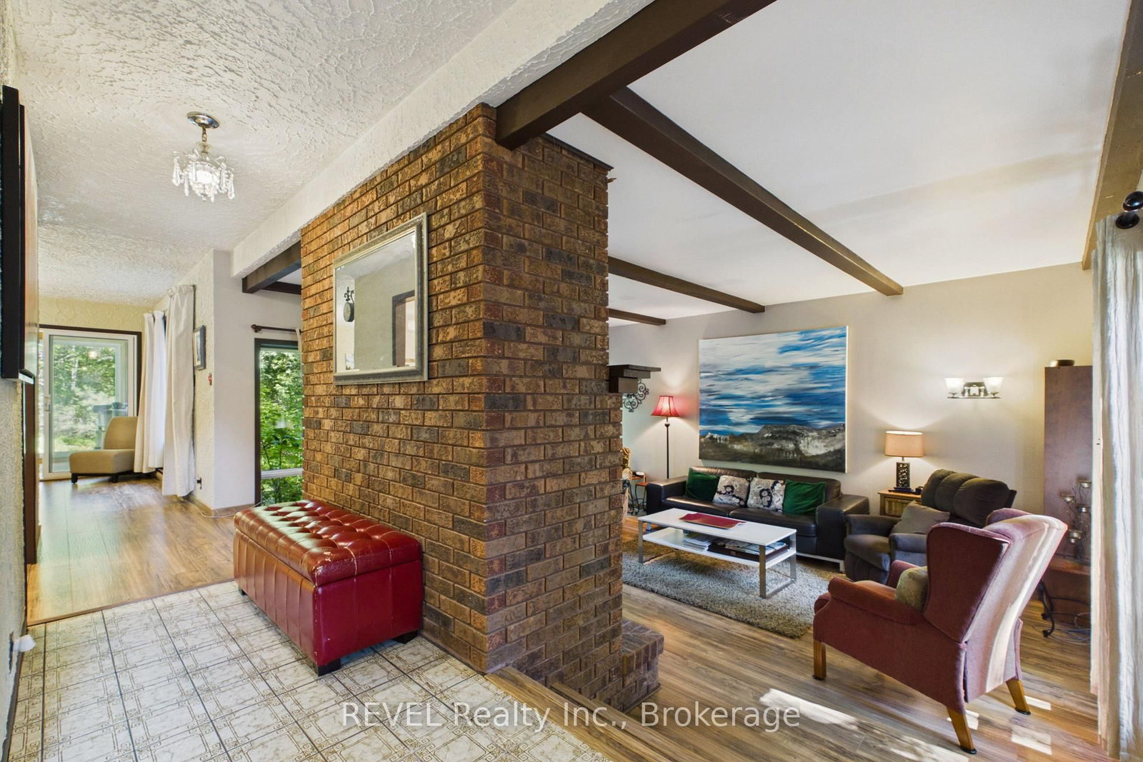 370 Segwun Boulevard • Gravenhurst, ON photo 6