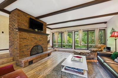 370 Segwun Boulevard • Gravenhurst, ON photo 9